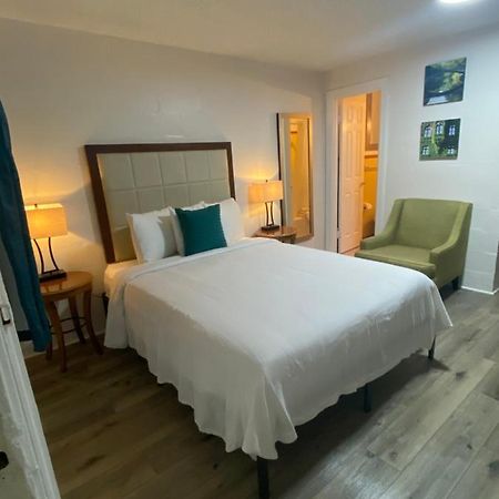 American Inn Pensacola Zewnętrze zdjęcie